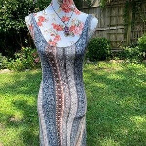 NWOT Paisley bodycon maxi dress